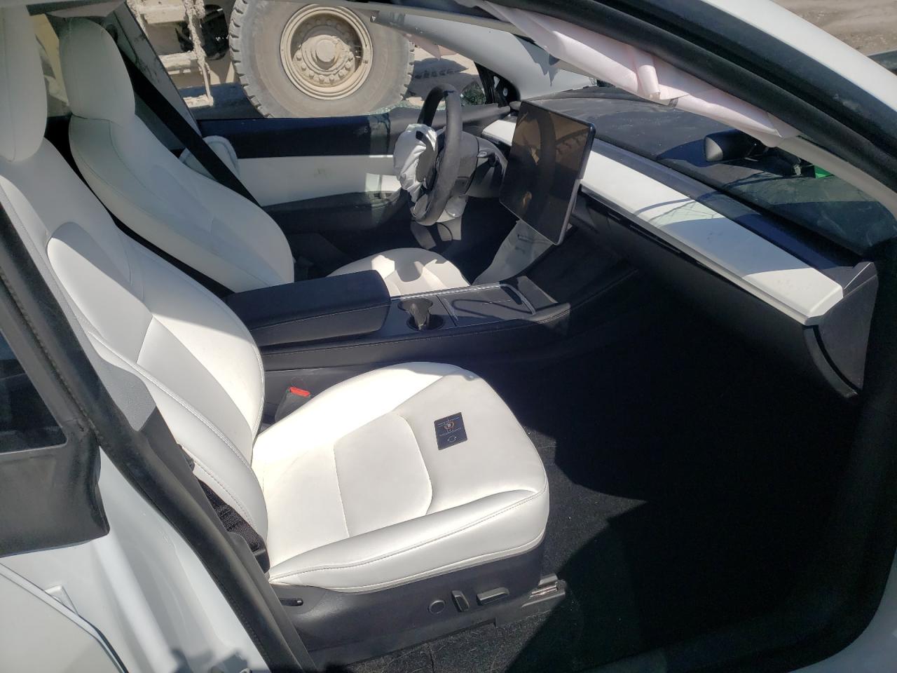 Photo 5 from auction – 2021 TESLA MODEL Y with VIN 5YJYGDEE4MF189950