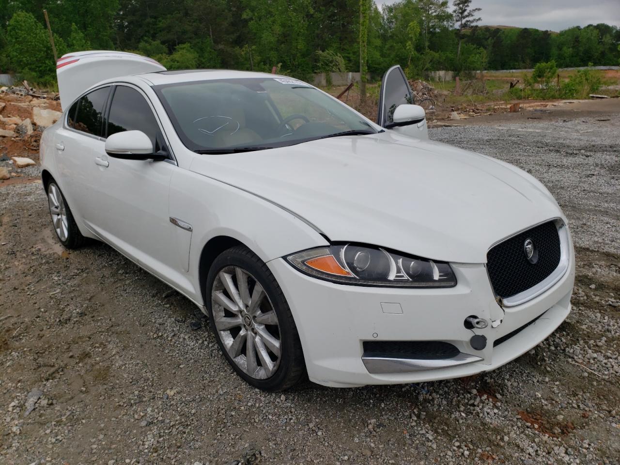 JAGUAR XF 2013 with VIN SAJWJ0EF4D8S93480 - Photo from auction