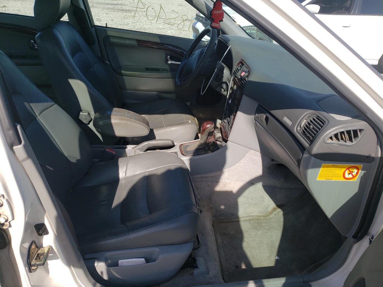 Photo 5 from auction – 2000 VOLVO S40 with VIN YV1VS2557YF550718