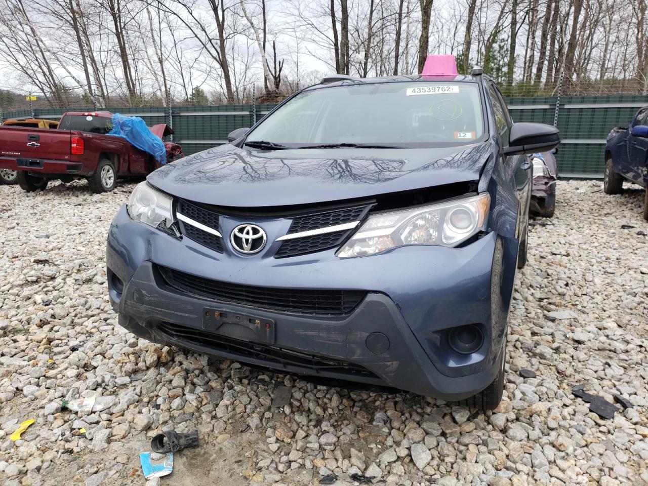 Photo 9 from auction – 2013 TOYOTA RAV4 LE with VIN JTMBFREV2D5002986
