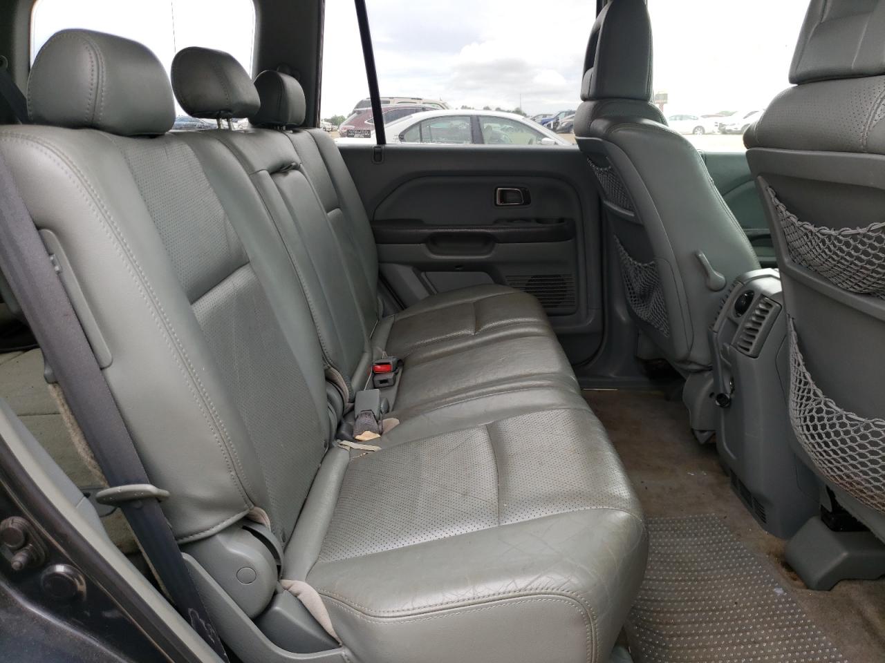 Photo 6 from auction – 2005 HONDA PILOT EXL with VIN 5FNYF185X5B057726
