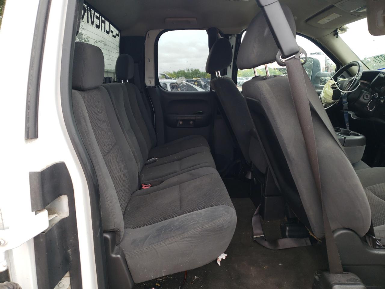 Photo 6 from auction – 2007 CHEVROLET SILVERADO with VIN 2GCEC190X71724590