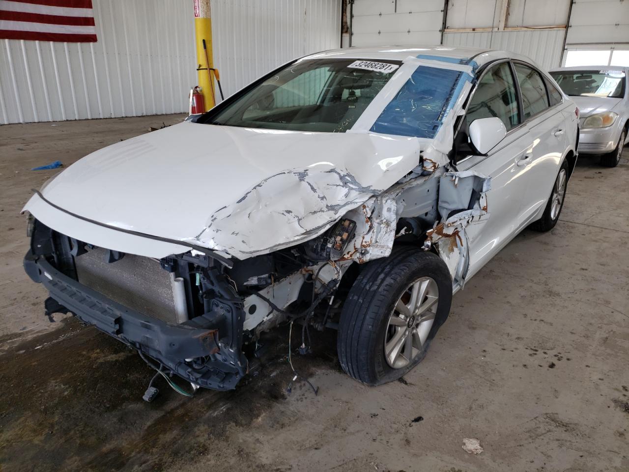 Photo 2 from auction – 2015 HYUNDAI SONATA SE with VIN 5NPE24AF6FH230776