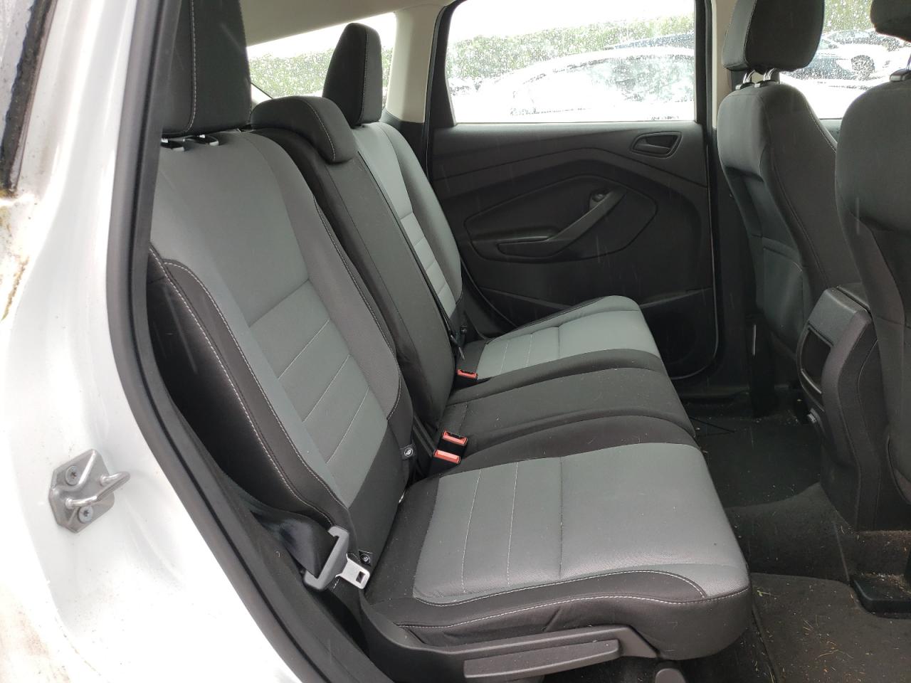 Photo 6 from auction – 2017 FORD ESCAPE S with VIN 1FMCU0F74HUB85658