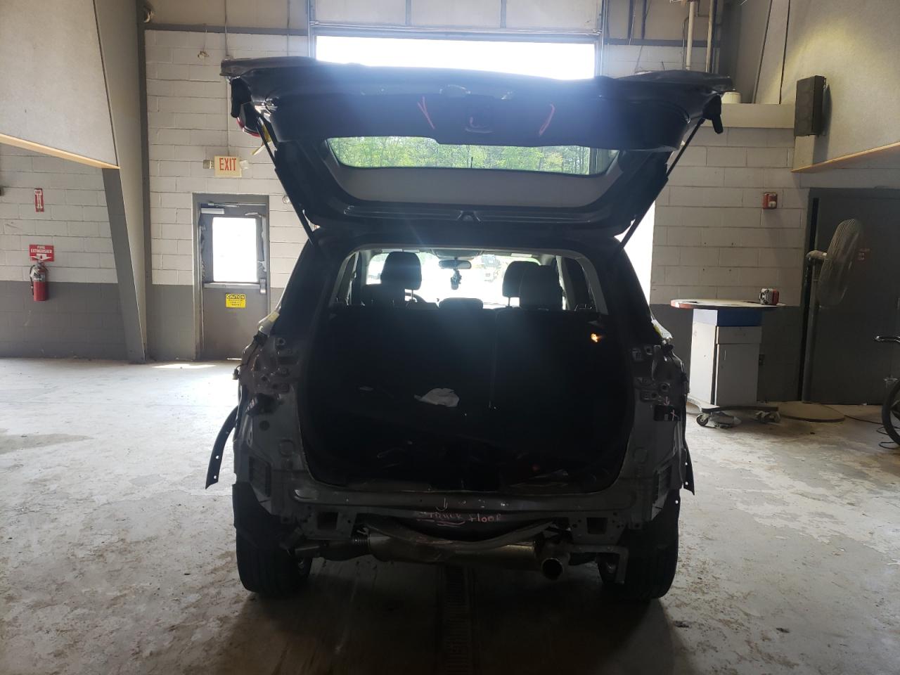 Photo 9 from auction – 2014 FORD ESCAPE SE with VIN 1FMCU0GX5EUA73252