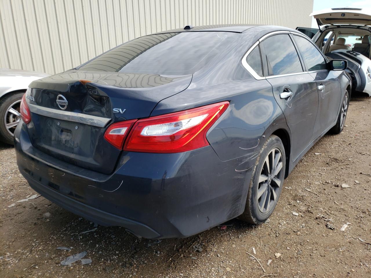 Photo 4 from auction – 2016 NISSAN ALTIMA 2.5 with VIN 1N4AL3AP0GC143974