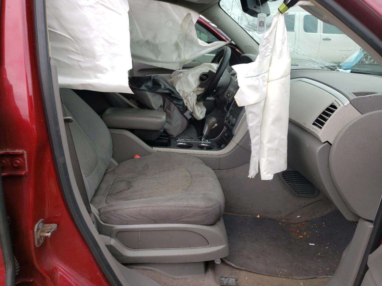 Photo 5 from auction – 2009 CHEVROLET TRAVERSE L with VIN 1GNEV23D69S149829