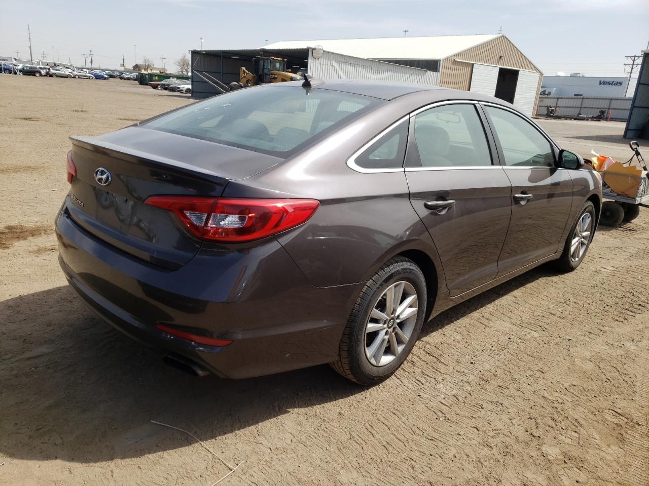 Photo 17 from auction – 2015 HYUNDAI SONATA SE with VIN 5NPE24AF6FH067384