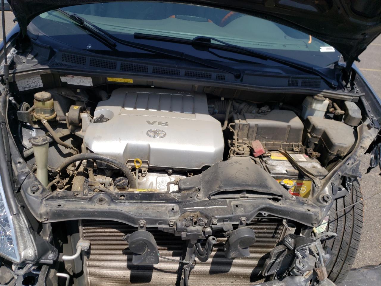 Photo 7 from auction – 2010 TOYOTA SIENNA XLE with VIN 5TDYK4CC1AS319867
