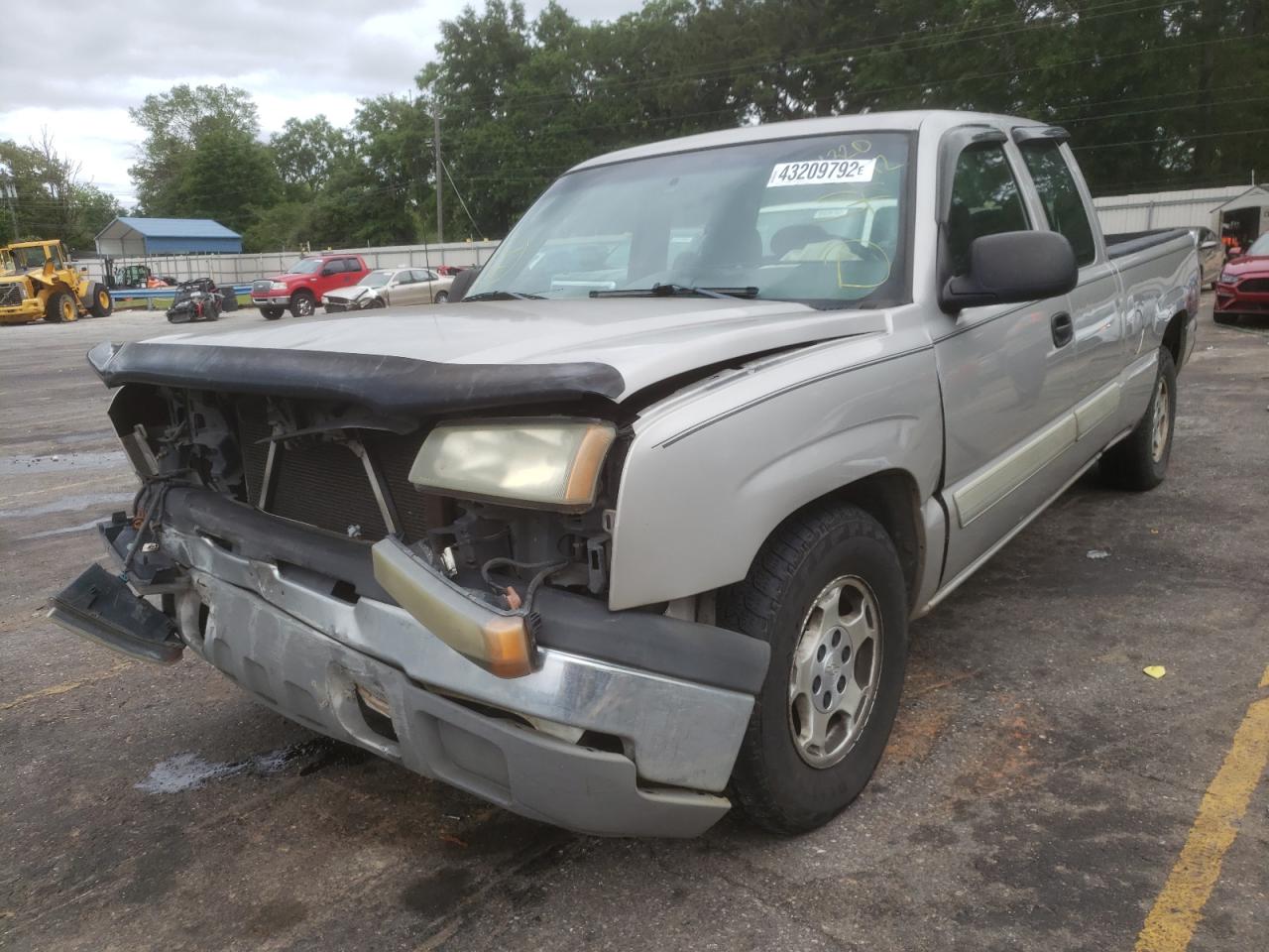 Photo 2 from auction – 2004 CHEVROLET SILVERADO with VIN 2GCEC19V141261682