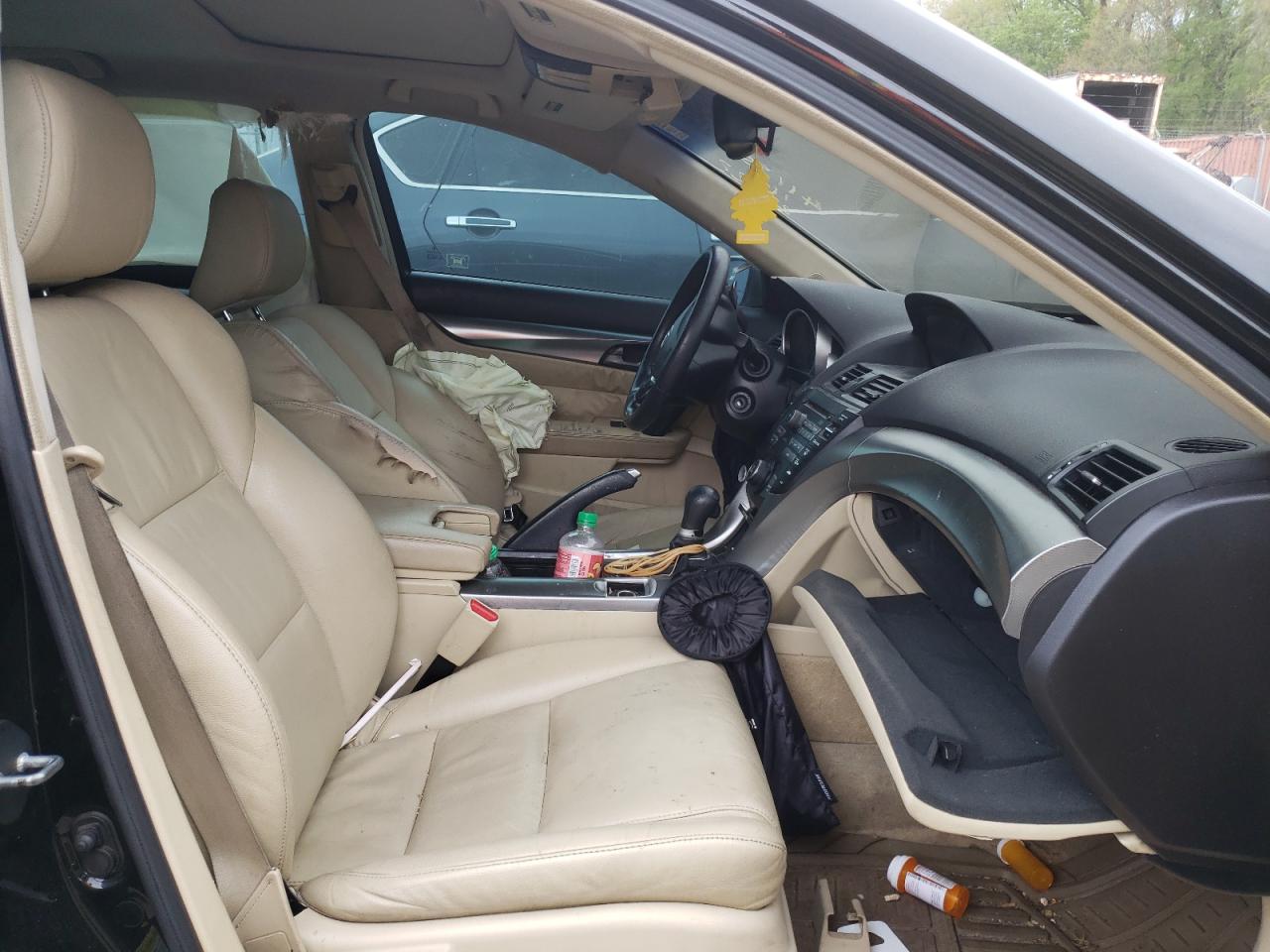 Photo 5 from auction – 2010 ACURA TL with VIN 19UUA8F28AA014618