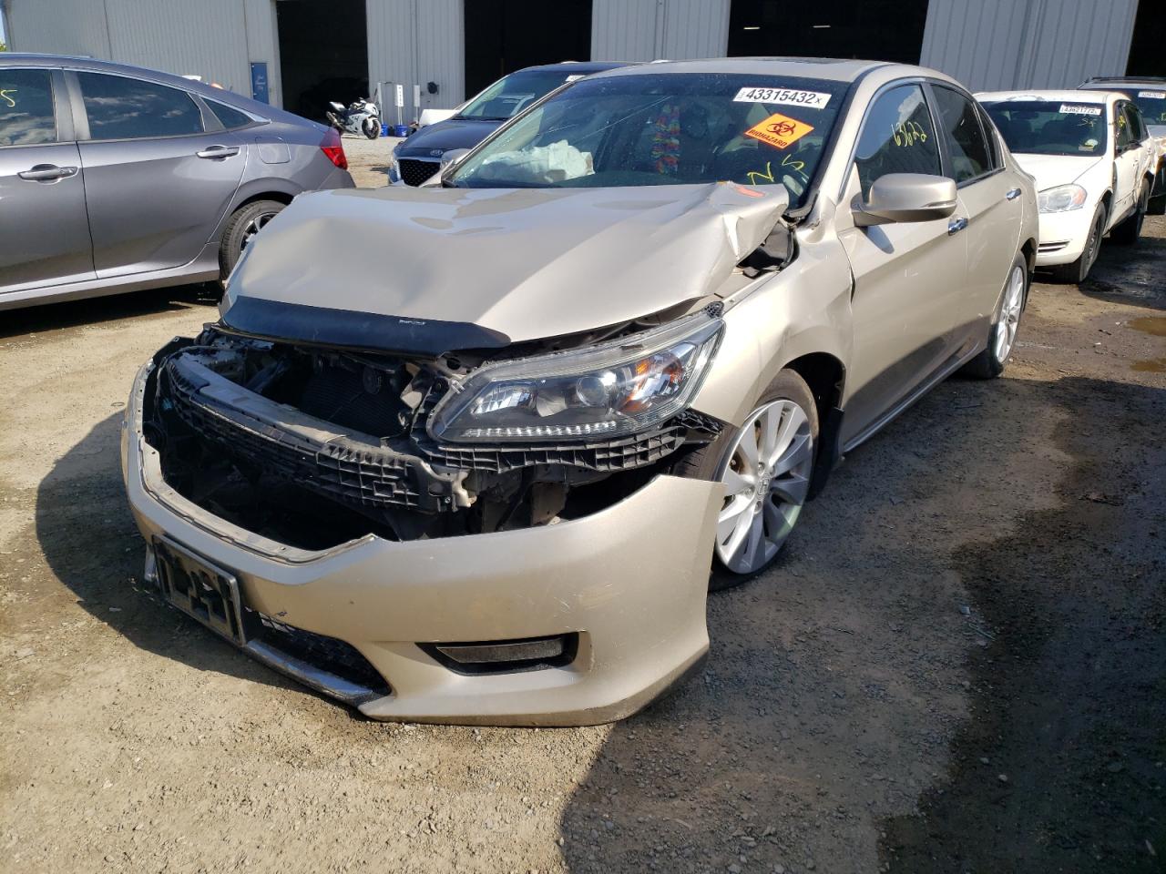Photo 2 from auction – 2014 HONDA ACCORD EXL with VIN 1HGCR2F89EA143933
