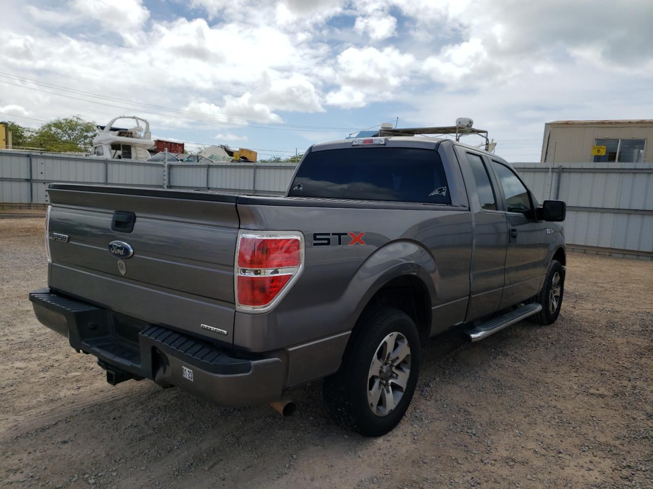 Photo 4 from auction – 2013 FORD F150 SUPER with VIN 1FTFX1CF2DFC58180
