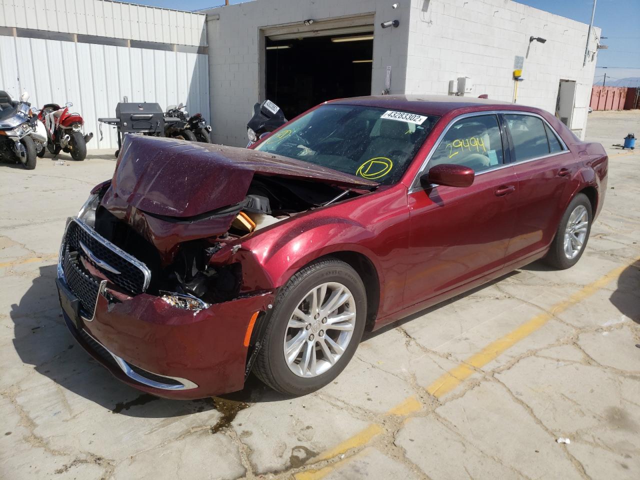 Photo 2 from auction – 2019 CHRYSLER 300 TOURIN with VIN 2C3CCAAG8KH517099