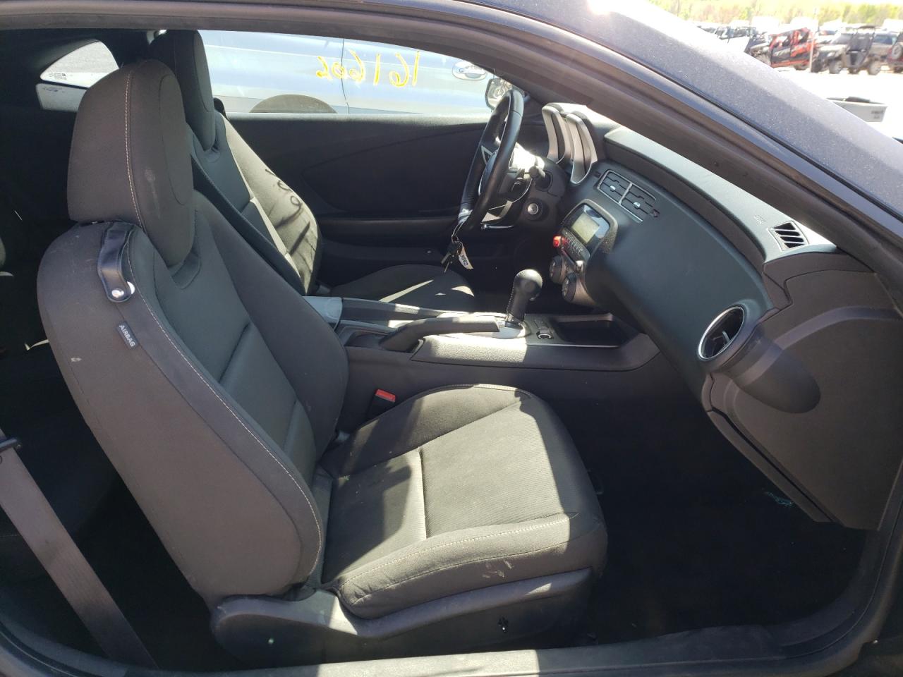 Photo 5 from auction – 2011 CHEVROLET CAMARO LT with VIN 2G1FB1ED8B9210451