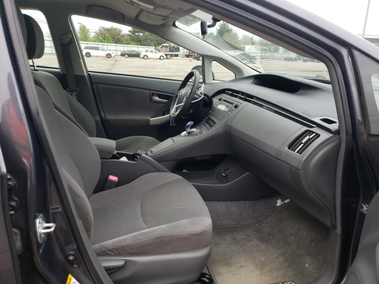 Photo 5 from auction – 2011 TOYOTA PRIUS with VIN JTDKN3DU1B1434725