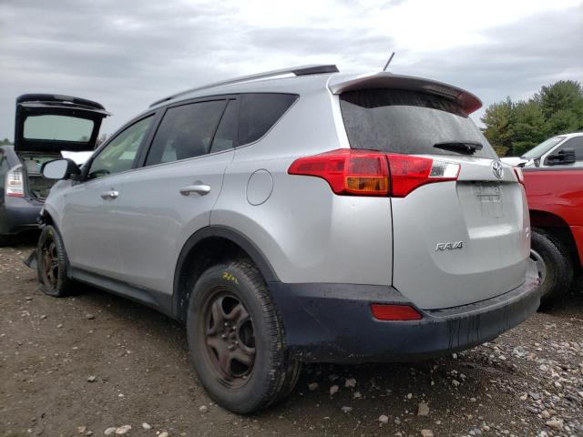 Photo 3 from auction – 2015 TOYOTA RAV4 LE with VIN JTMBFREV6FJ036309