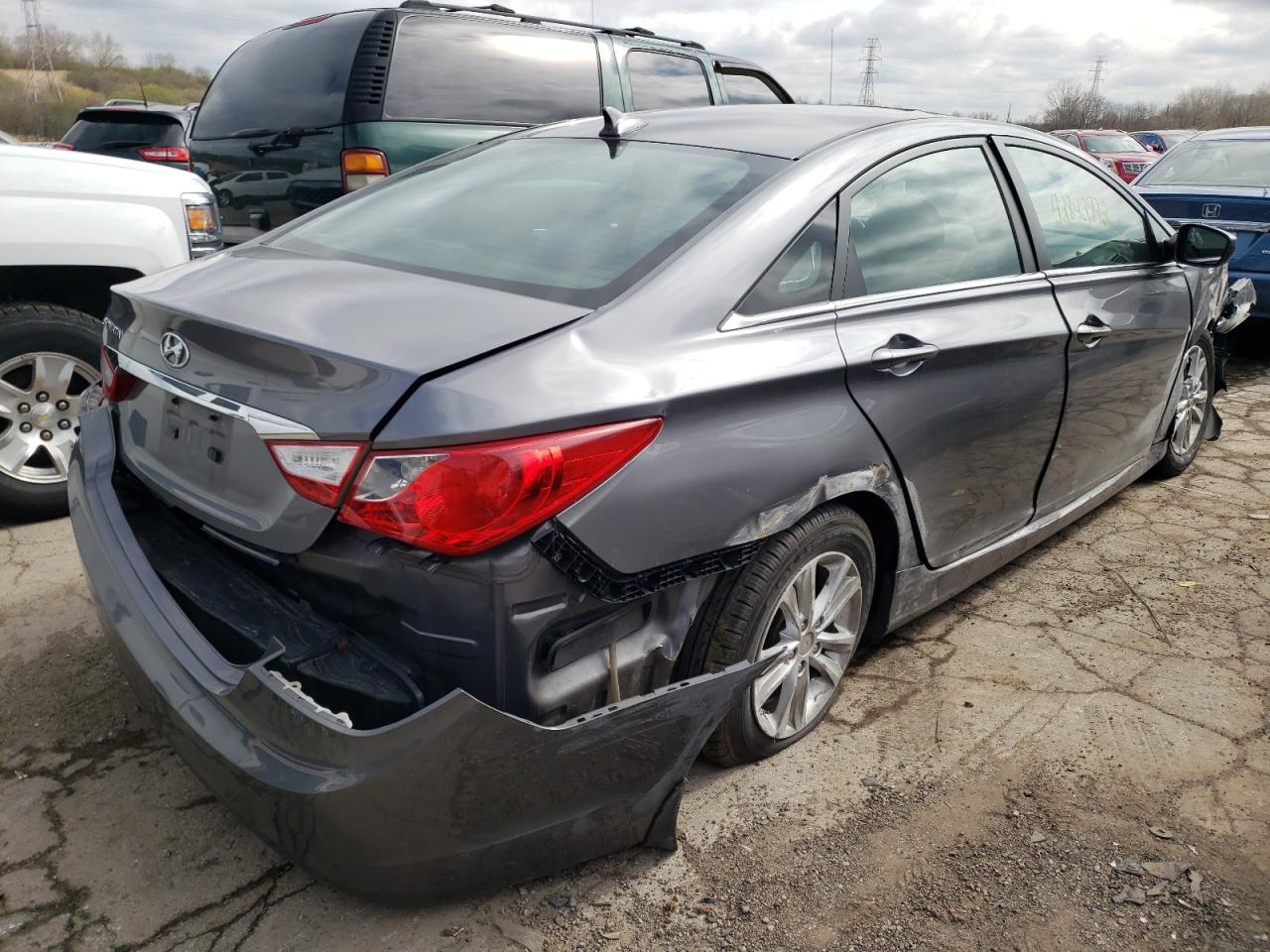 Photo 4 from auction – 2011 HYUNDAI SONATA GLS with VIN 5NPEB4AC2BH105693