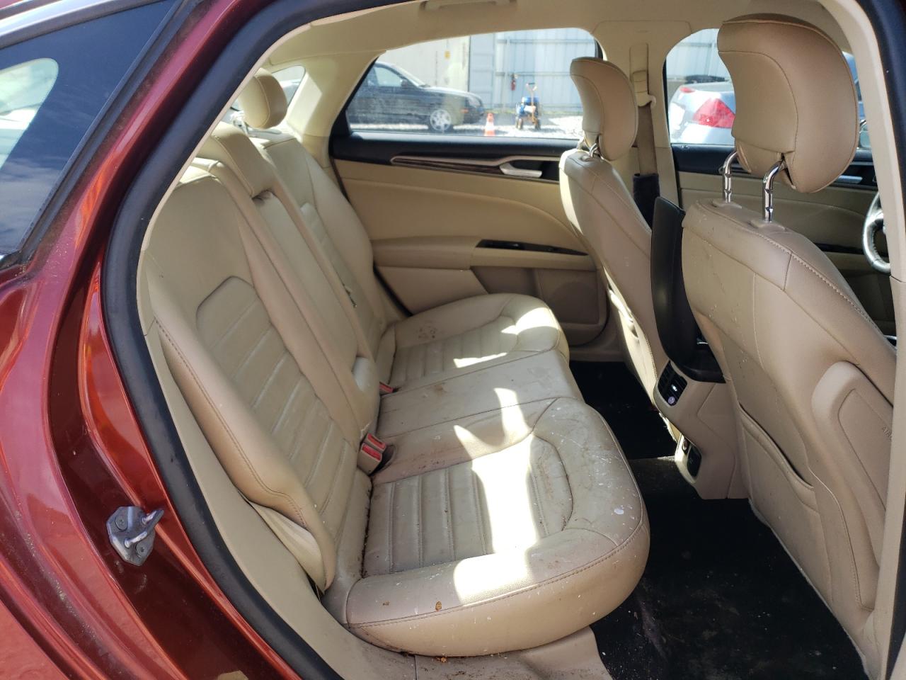 Photo 6 from auction – 2014 FORD FUSION SE with VIN 3FA6P0LU4ER146306