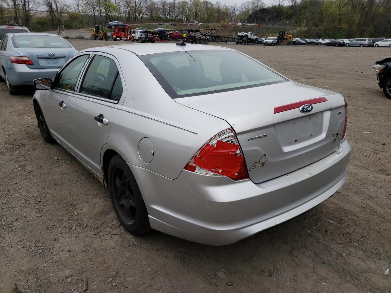 Photo 3 from auction – 2011 FORD FUSION SE with VIN 3FAHP0HA9BR192037