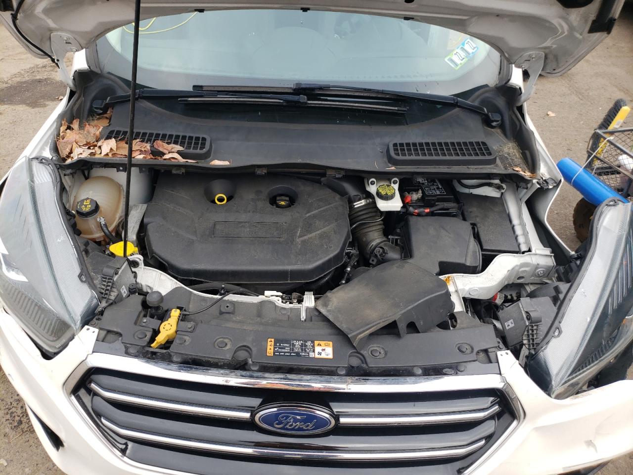 Photo 7 from auction – 2017 FORD ESCAPE SE with VIN 1FMCU9G9XHUA76335