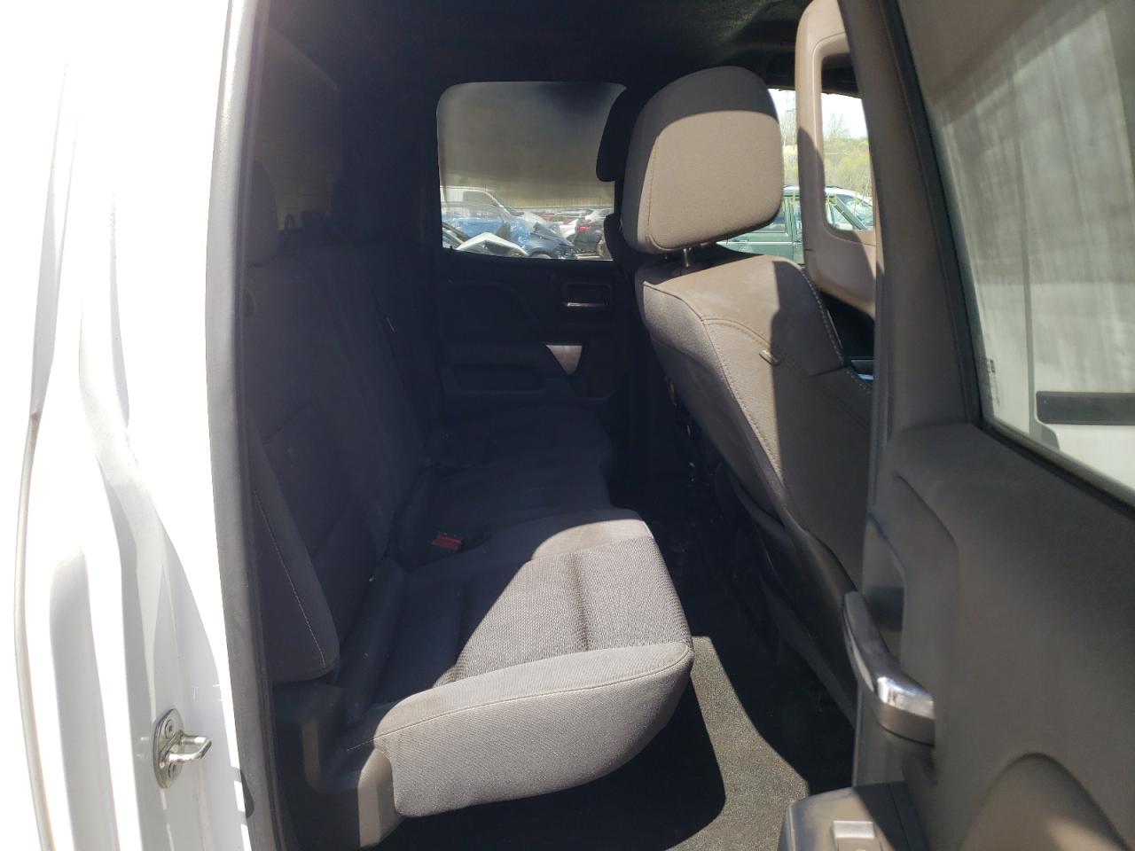 Photo 6 from auction – 2014 CHEVROLET SILVERADO with VIN 1GCRCREH8EZ172183