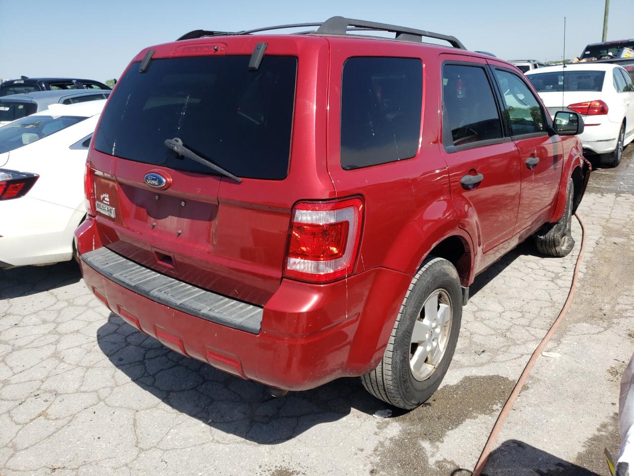 Photo 4 from auction – 2010 FORD ESCAPE XLT with VIN 1FMCU0D79AKD24669