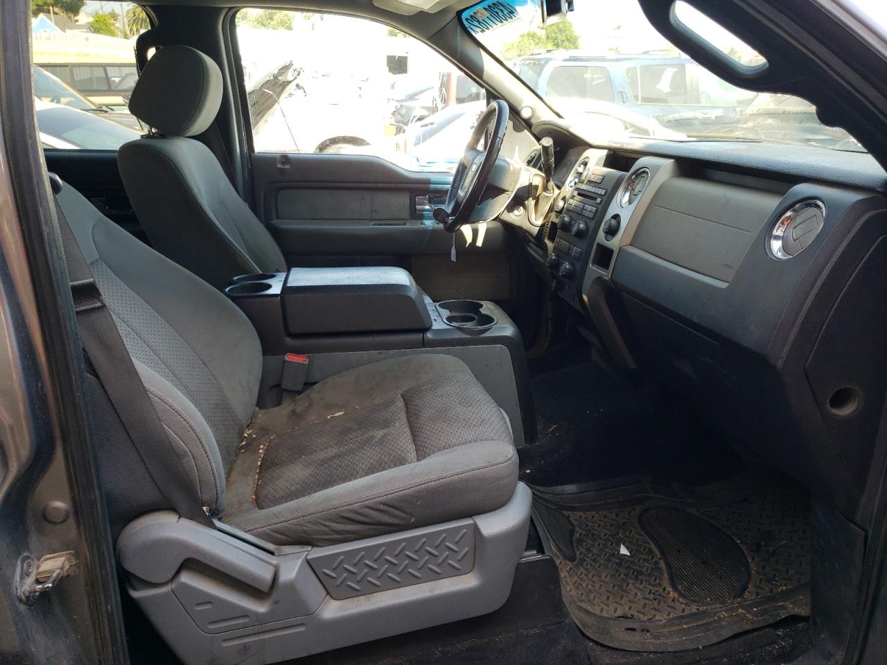 Photo 5 from auction – 2012 FORD F150 SUPER with VIN 1FTFW1ET4CKD32601