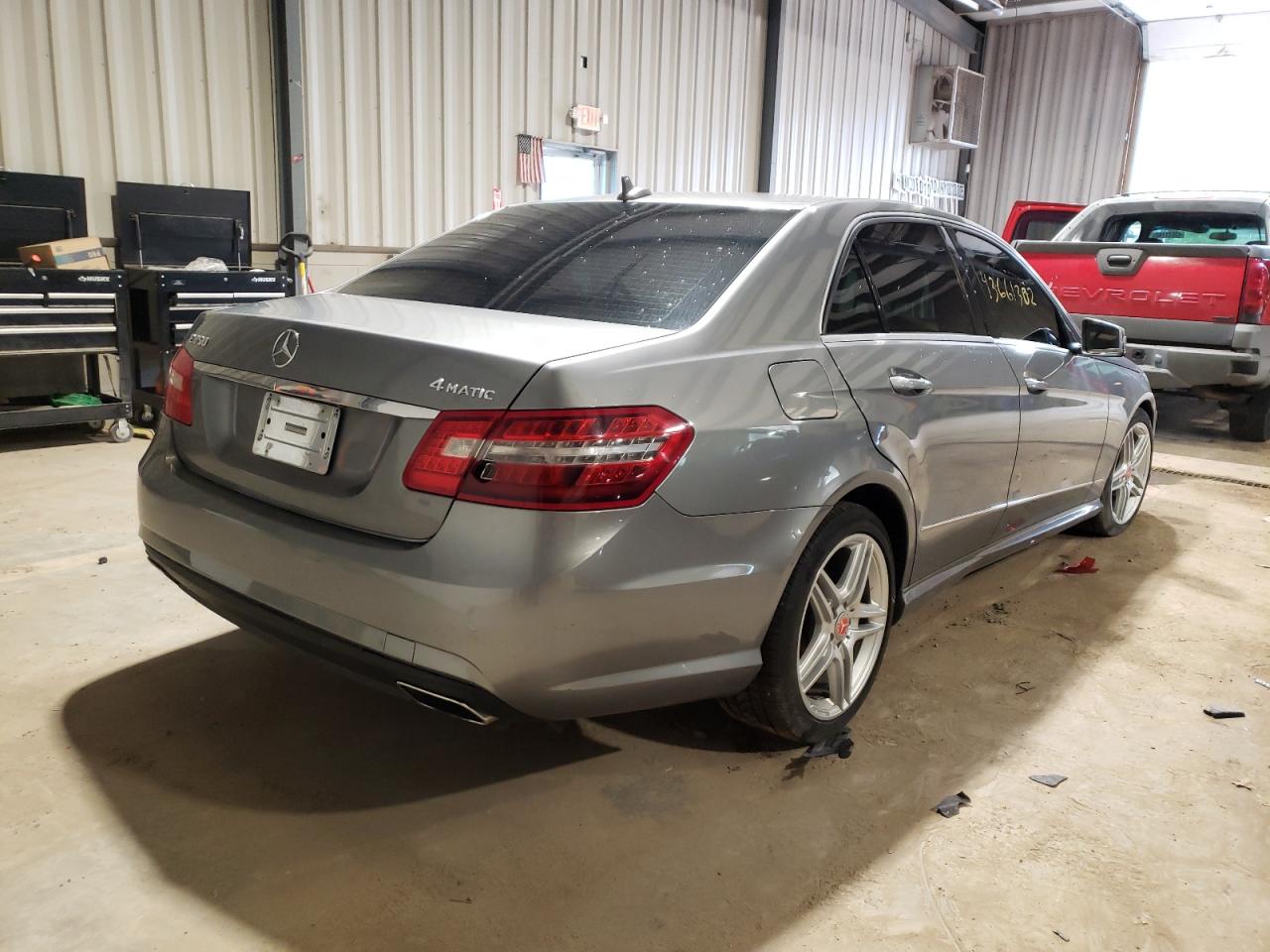 Photo 4 from auction – 2011 MERCEDES-BENZ E 350 4MAT with VIN WDDHF8HB2BA363179