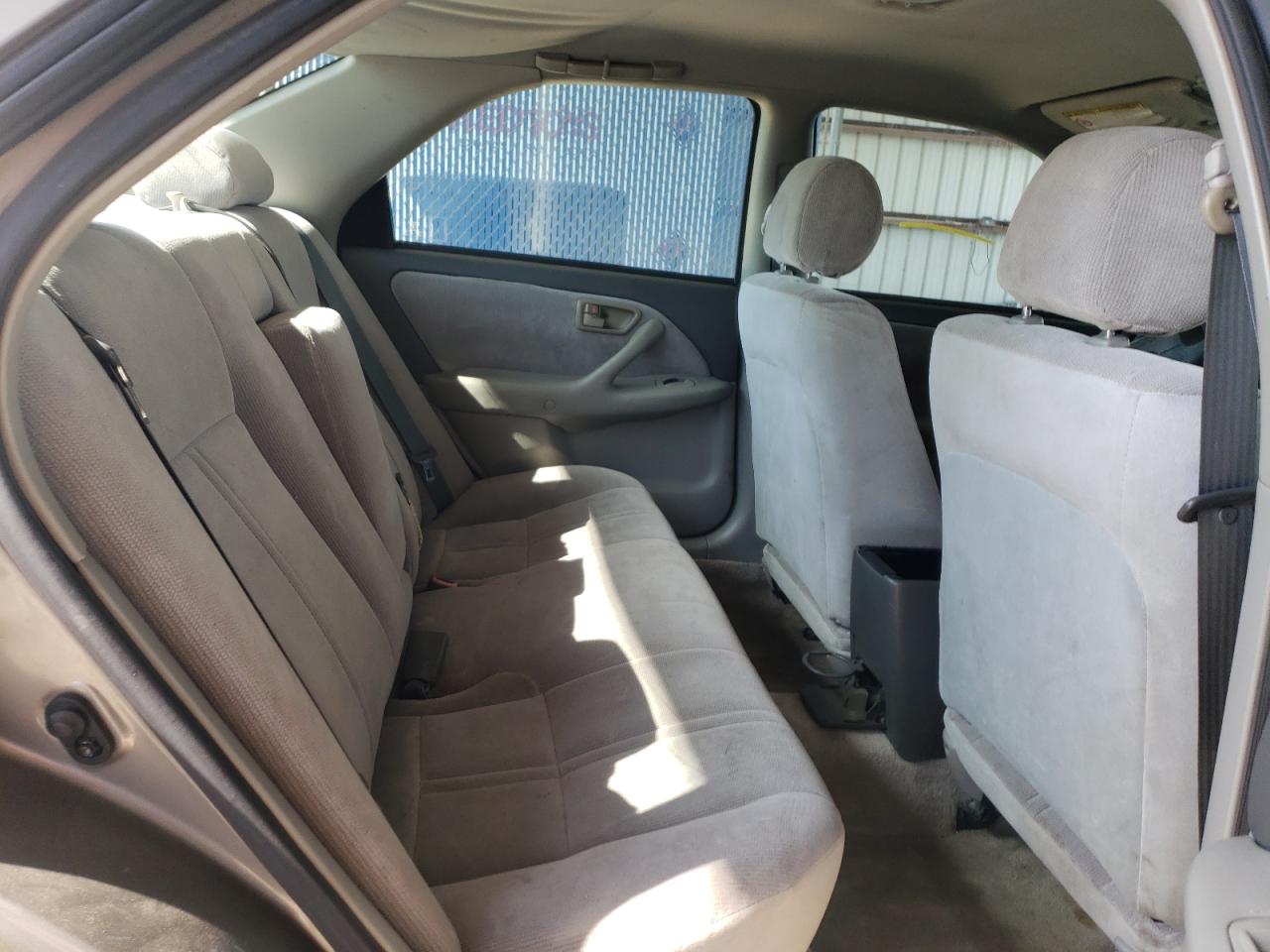 Photo 6 from auction – 1998 TOYOTA CAMRY CE with VIN 4T1BG22K2WU355831