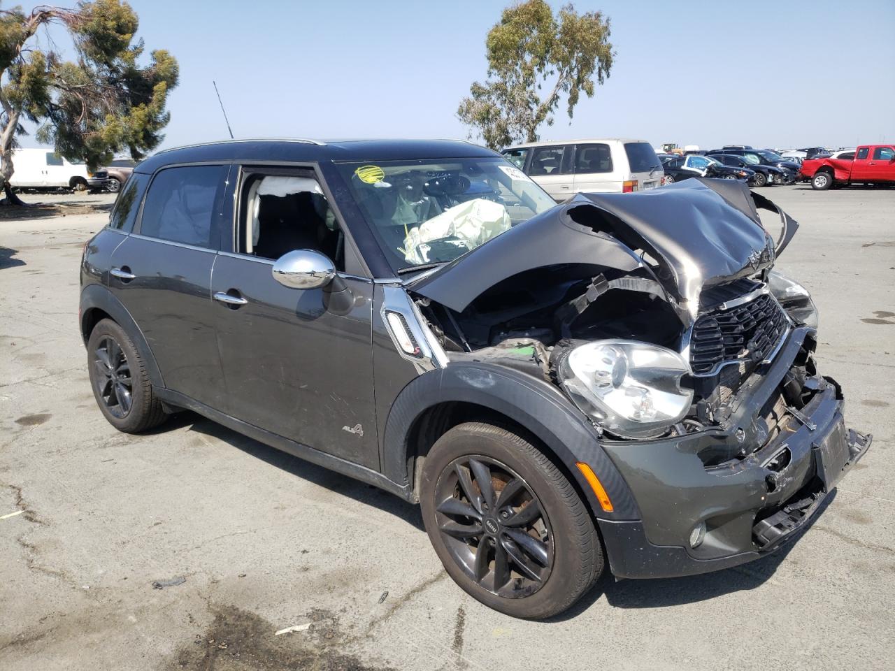 MINI COUNTRYMAN 2012 with VIN WMWZC5C59CWL62958 - Photo from auction