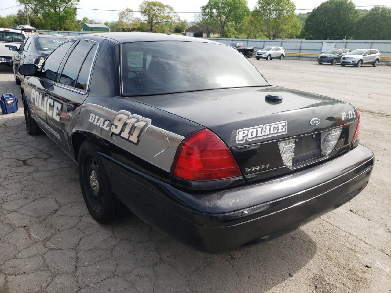 Photo 3 from auction – 2008 FORD CROWN VICT with VIN 2FAFP71V48X145358