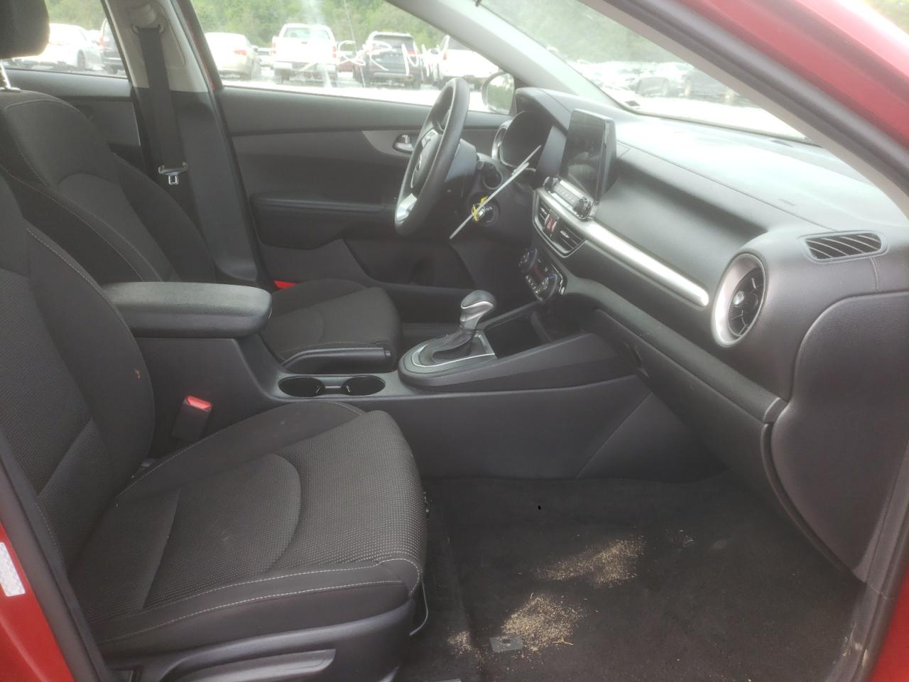 Photo 5 from auction – 2019 KIA FORTE FE with VIN 3KPF24AD9KE116398