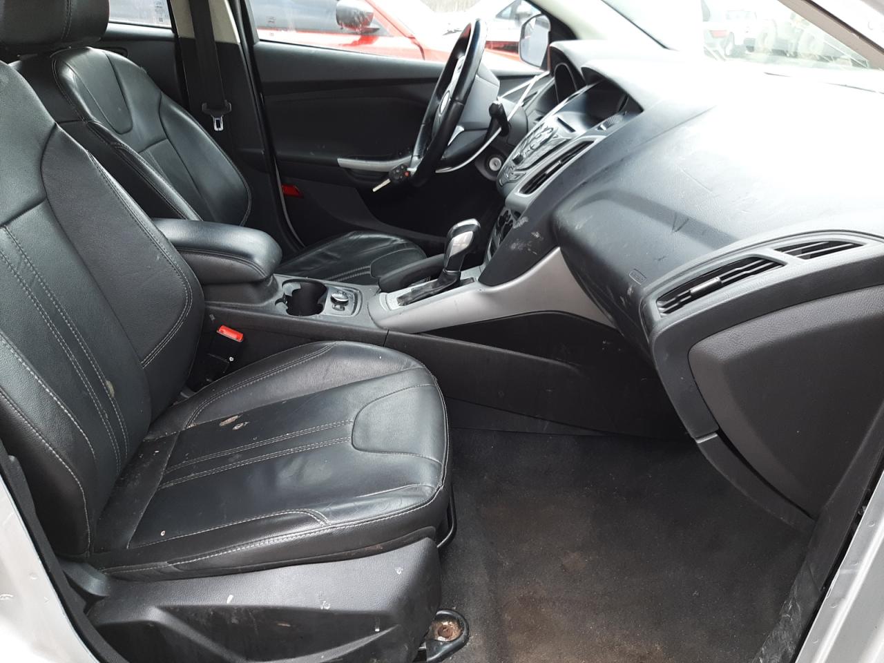 Photo 5 from auction – 2014 FORD FOCUS SE with VIN 1FADP3F2XEL429228