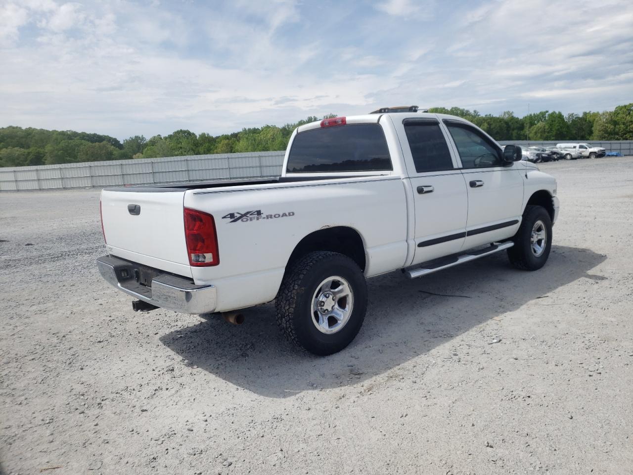 Photo 4 from auction – 2005 DODGE RAM 1500 S with VIN 1D7HU18D05S216825