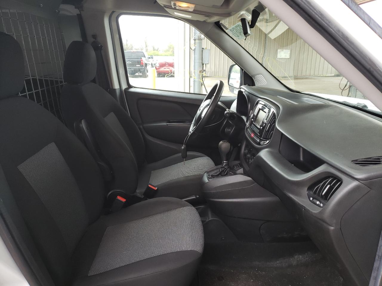 Photo 5 from auction – 2016 RAM PROMASTER with VIN ZFBERFAT0G6C38256