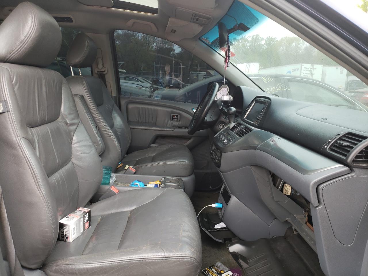 Photo 5 from auction – 2005 HONDA ODYSSEY TO with VIN 5FNRL38805B012992