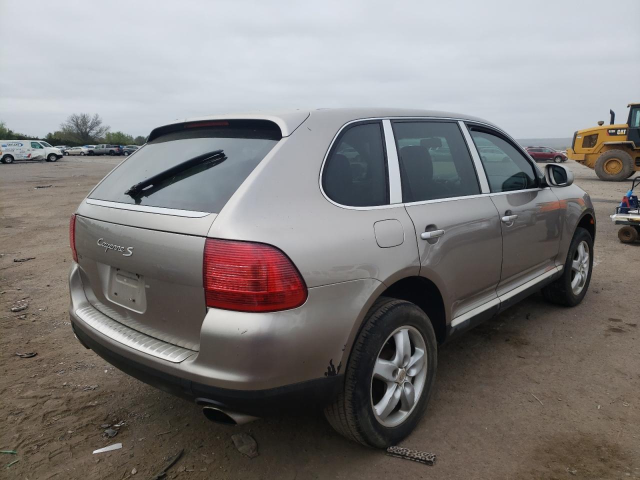 Photo 4 from auction – 2004 PORSCHE CAYENNE S with VIN WP1AB29P74LA72018