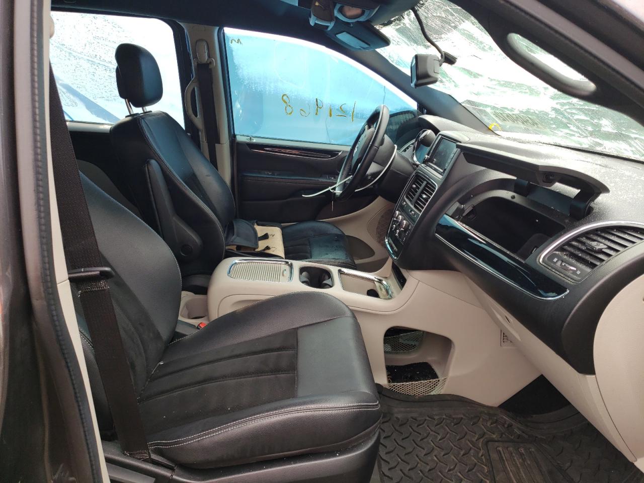 Photo 5 from auction – 2017 DODGE GRAND CARA with VIN 2C4RDGCG3HR801570