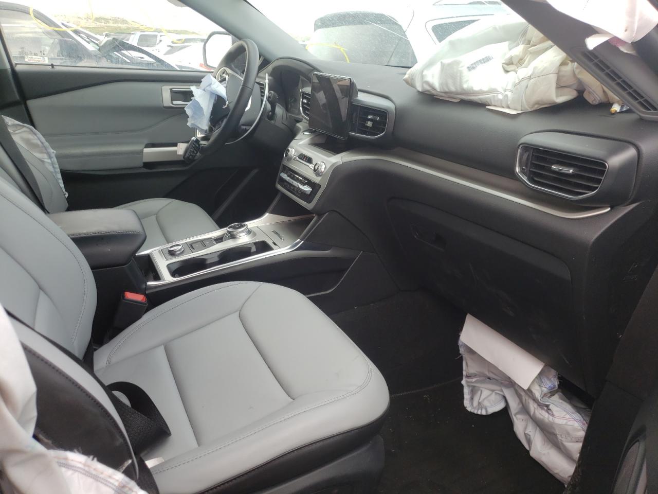 Photo 5 from auction – 2021 FORD EXPLORER X with VIN 1FMSK8DH6MGC42754
