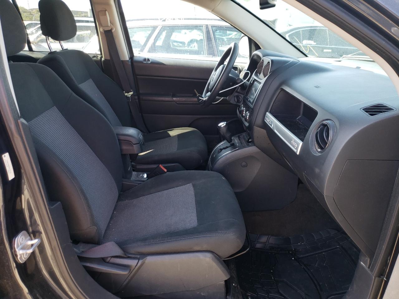 Photo 5 from auction – 2014 JEEP COMPASS SP with VIN 1C4NJDBB0ED735179