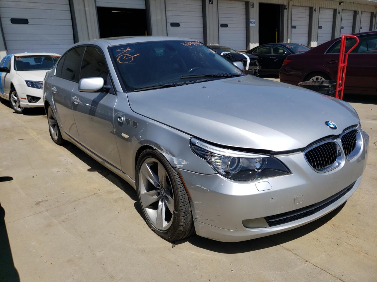 Photo 9 from auction – 2009 BMW 528 I with VIN WBANU53529C120163