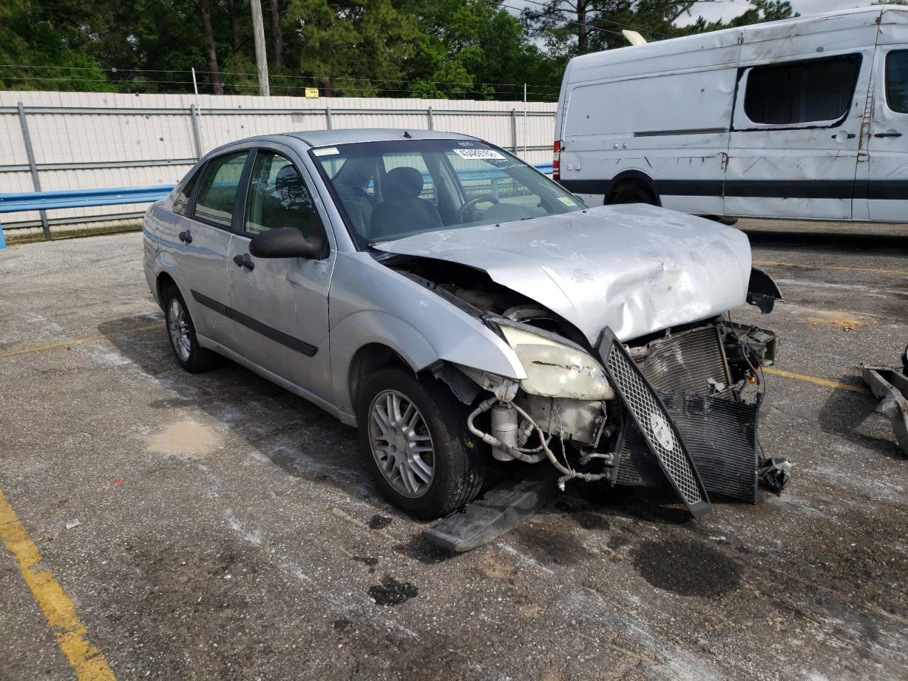 FORD FOCUS ZX4 2005 with VIN 1FAFP34N55W129729 - Photo from auction