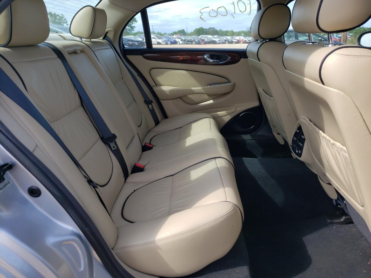 Photo 6 from auction – 2007 JAGUAR XJ8 L with VIN SAJWA79B97SH13468
