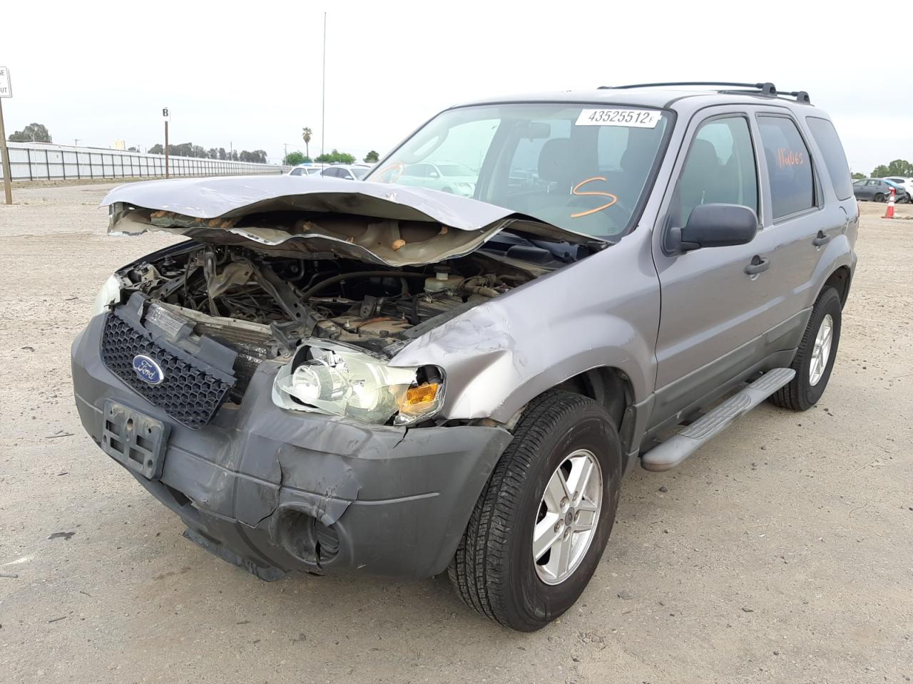 Photo 2 from auction – 2007 FORD ESCAPE XLS with VIN 1FMCU02Z17KA07806