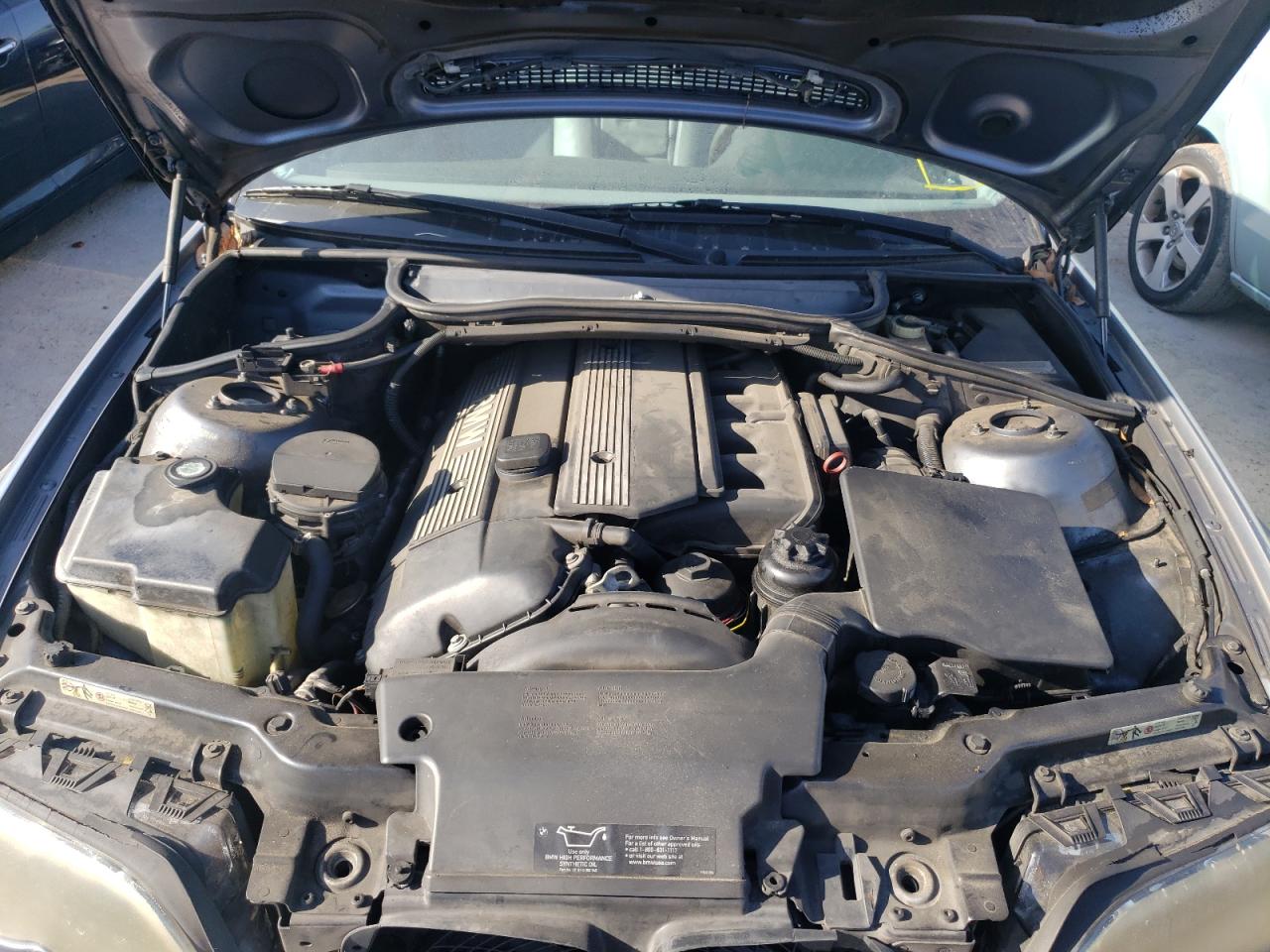 Photo 7 from auction – 2002 BMW 325 I with VIN WBAET37432NJ22040