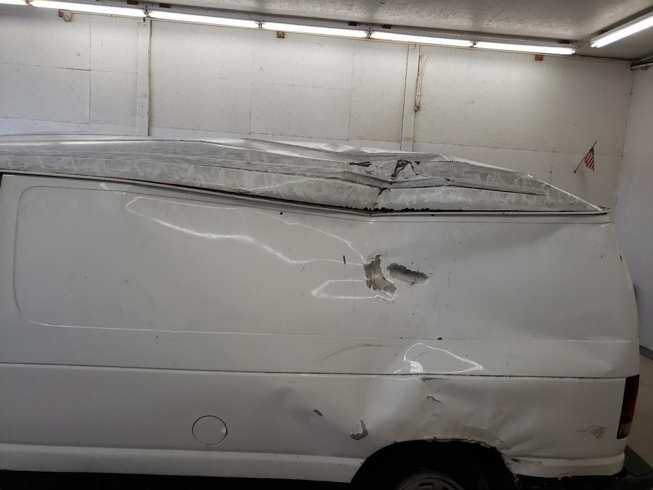 Photo 9 from auction – 2006 FORD ECONOLINE with VIN 1FTRE14W56DB37739