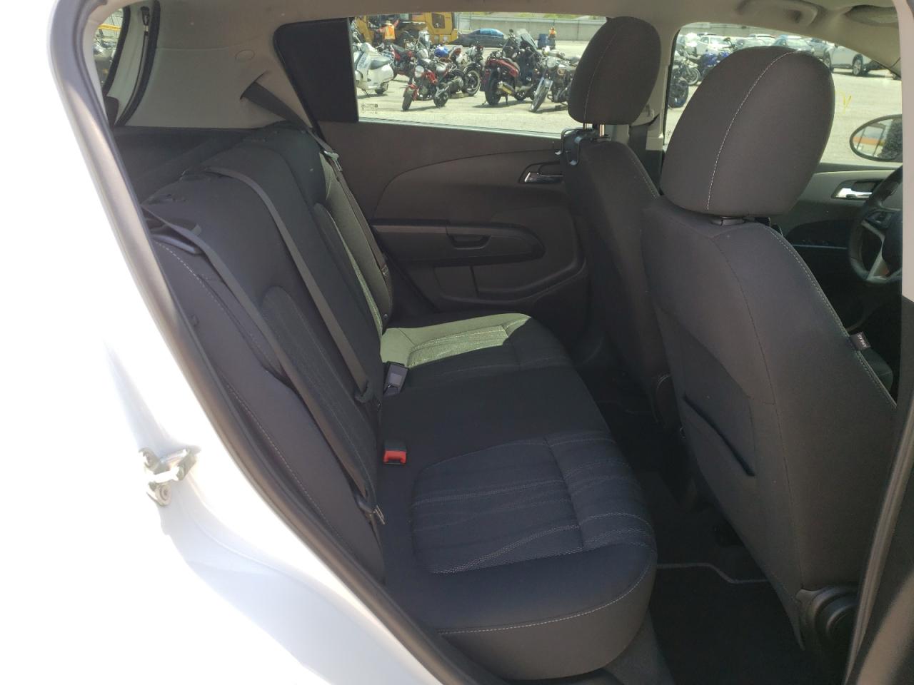 Photo 6 from auction – 2015 CHEVROLET SONIC LT with VIN 1G1JC6SH5F4121182