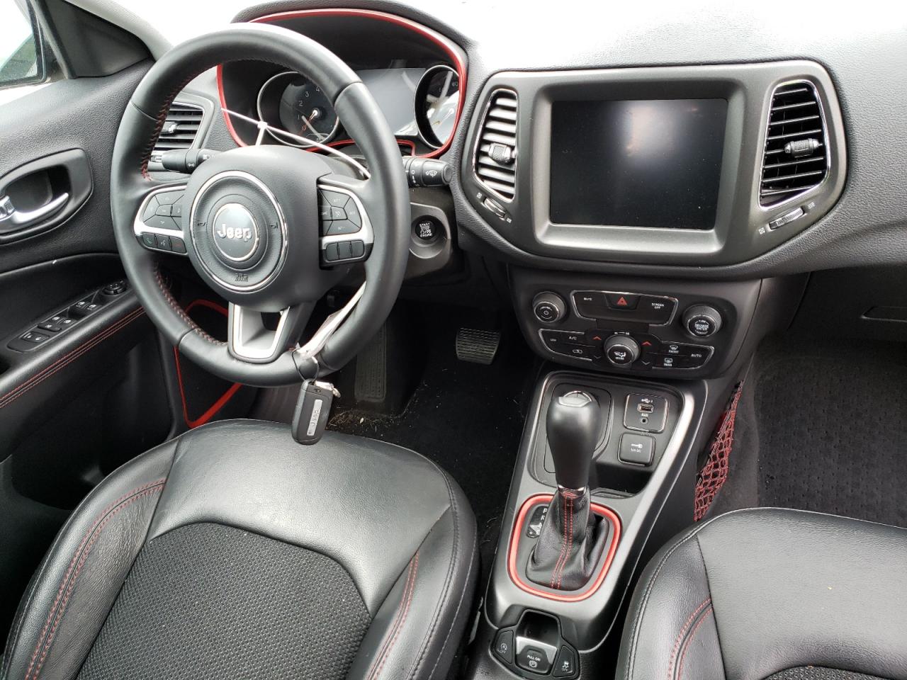 Photo 9 from auction – 2019 JEEP COMPASS TR with VIN 3C4NJDDB4KT713009