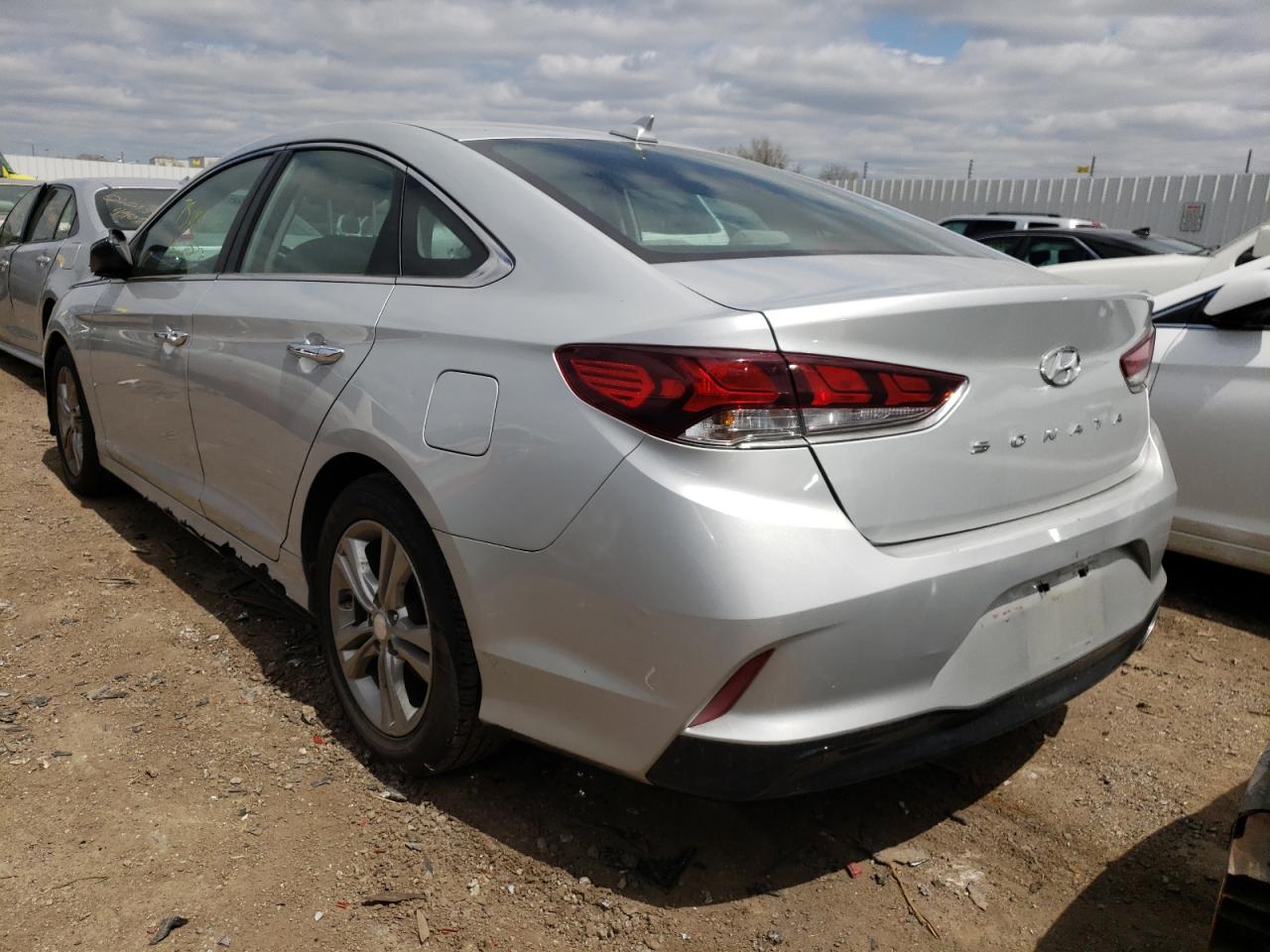 Photo 3 from auction – 2019 HYUNDAI SONATA LIM with VIN 5NPE34AF7KH775151